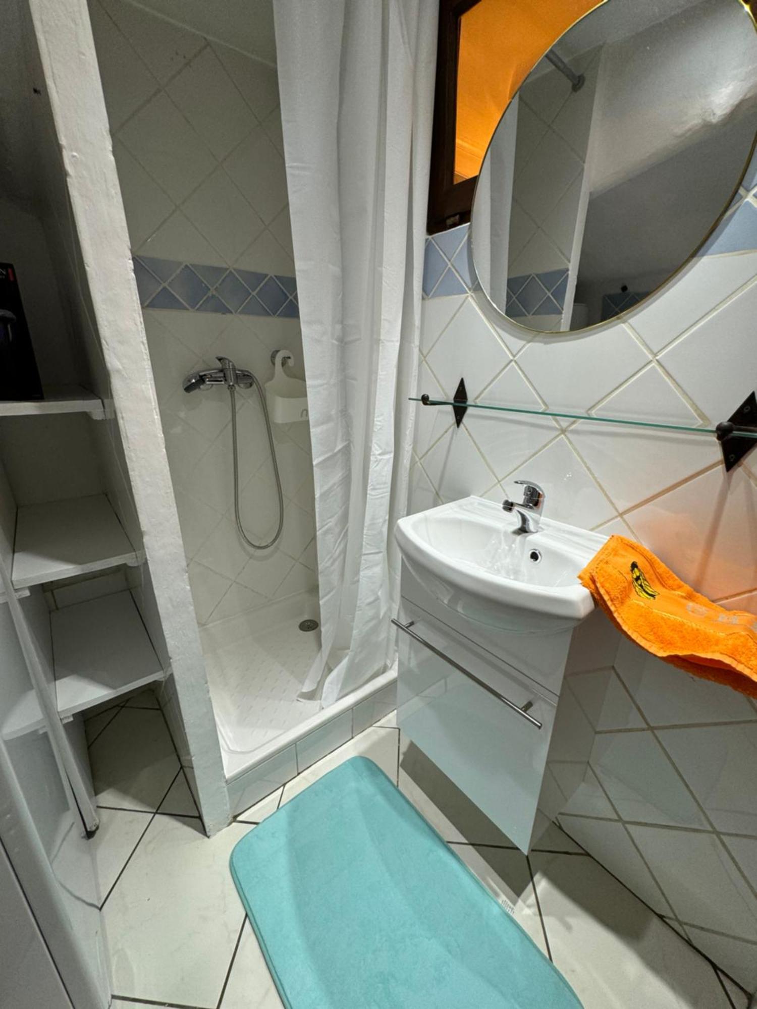 Chez Kay Apartment Roquebrune-sur Argens Luaran gambar