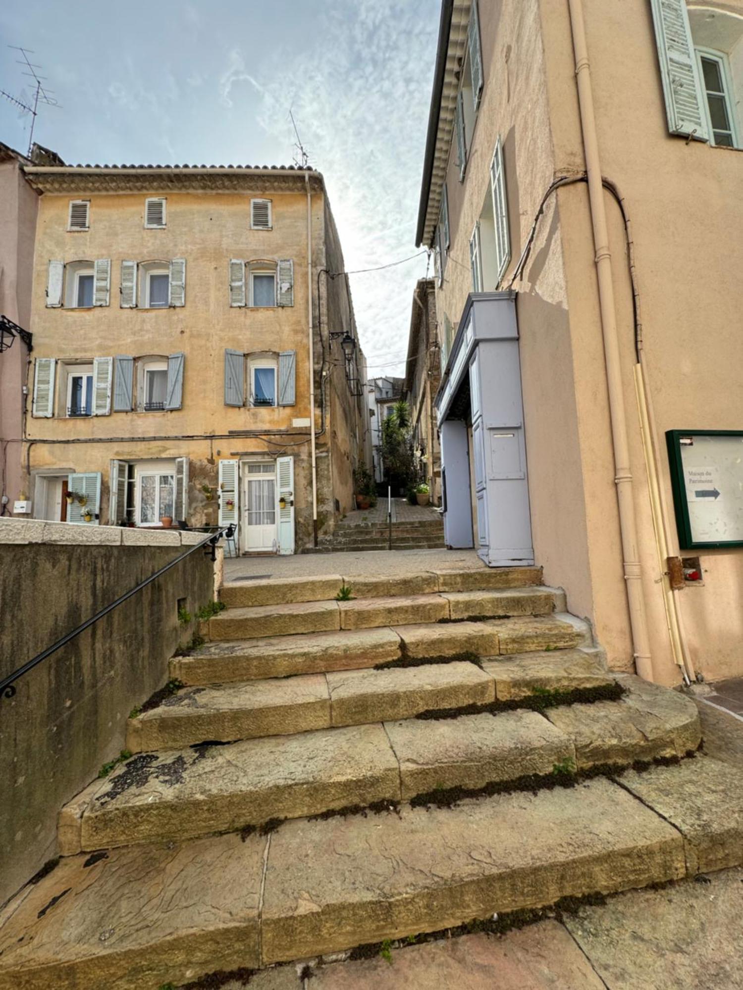 Chez Kay Apartment Roquebrune-sur Argens Luaran gambar